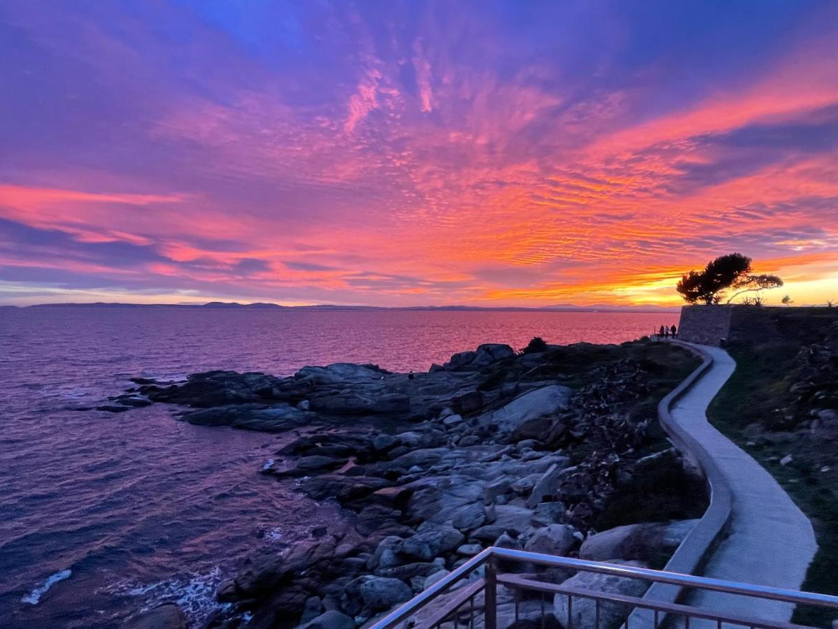 Magnifique Appartement En Front De Mer, Caneylles Roses Exteriér fotografie