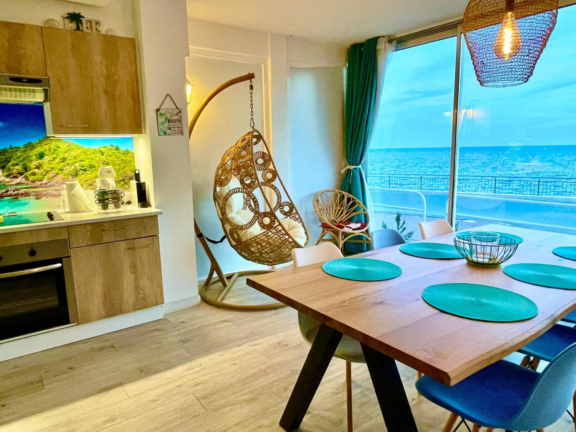 Magnifique Appartement En Front De Mer, Caneylles Roses Exteriér fotografie